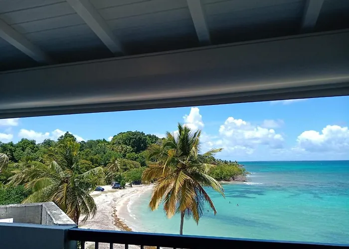 Une Terrasse Pleine Vue Mer